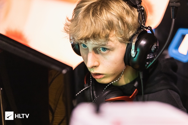 春节联动盛宴 守望先锋与永劫无间的精彩合作